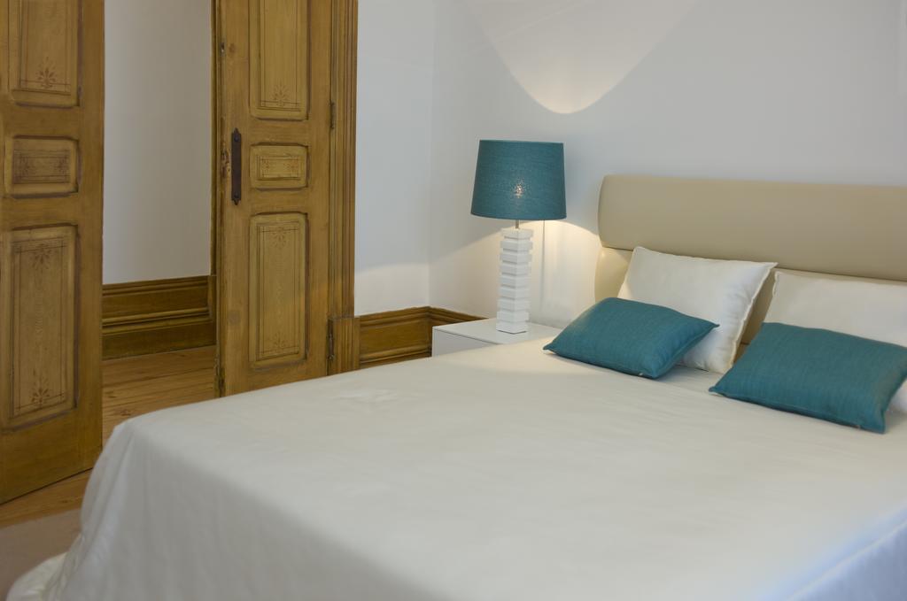 Casa De Cambres Guest House Ламего Стая снимка