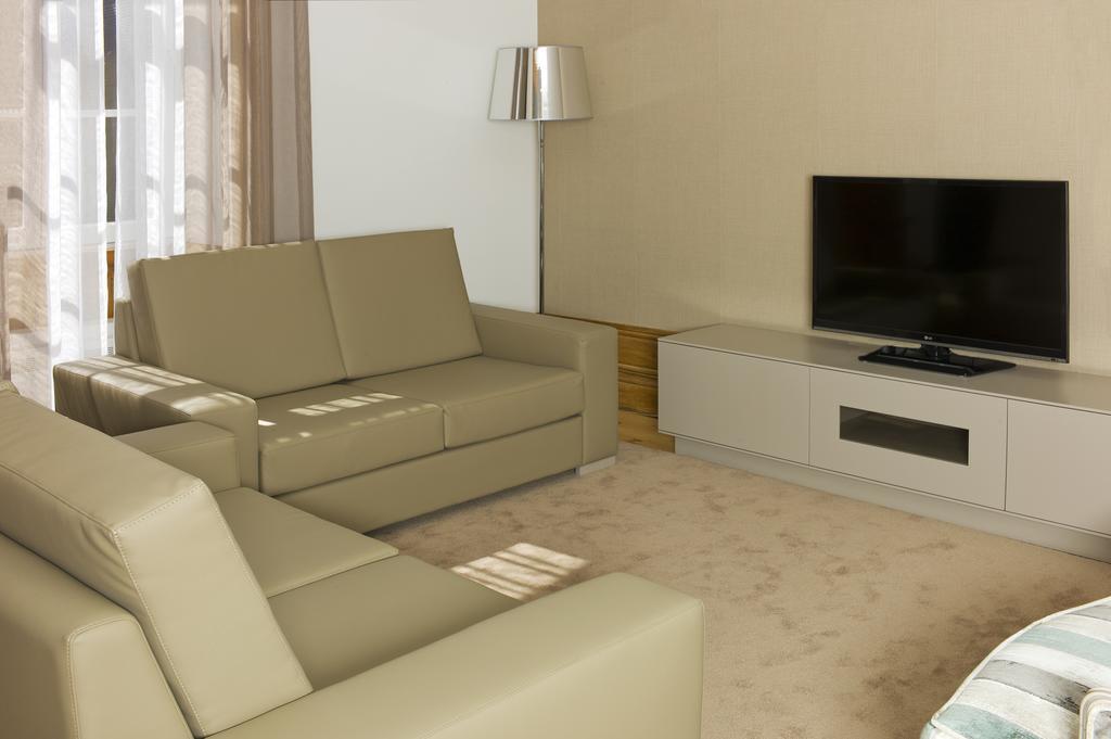 Casa De Cambres Guest House Ламего Стая снимка