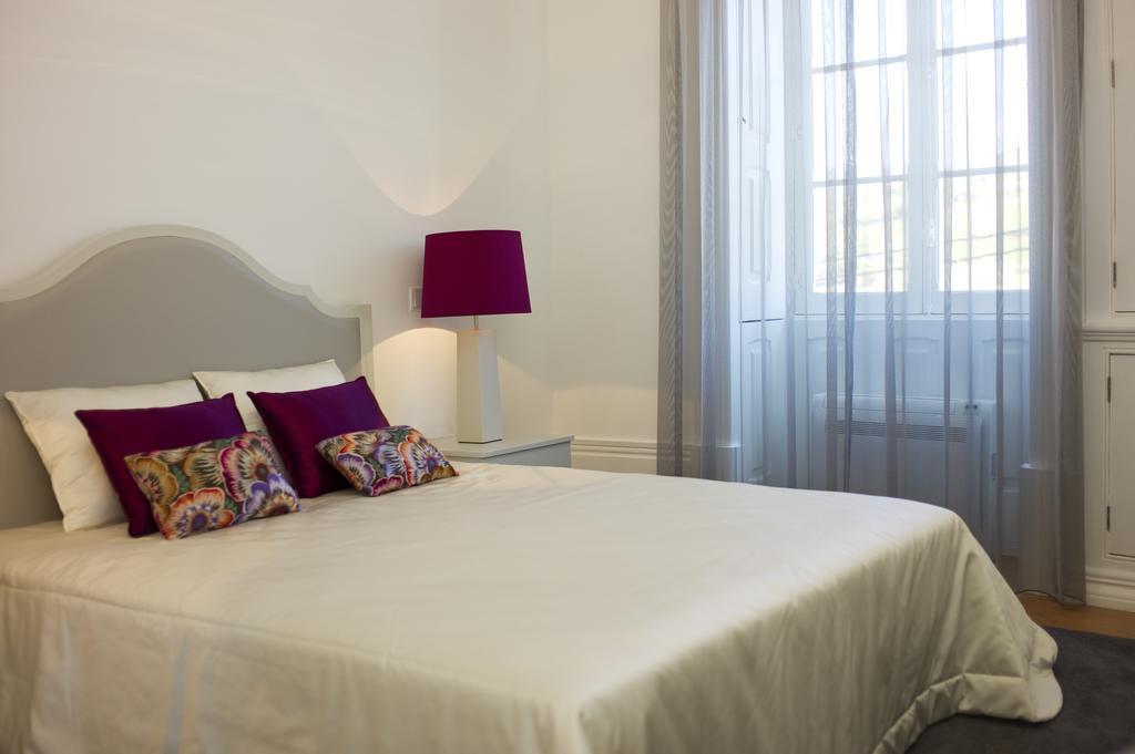 Casa De Cambres Guest House Ламего Стая снимка